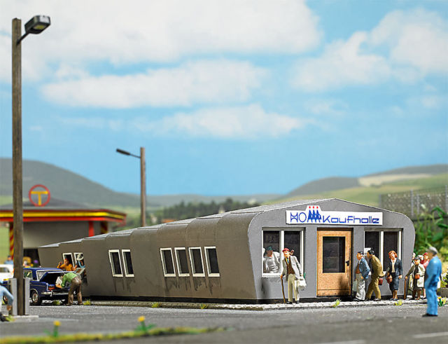 Busch HO Scale Pedestrian Subway Kit - Model Train Station Accessory