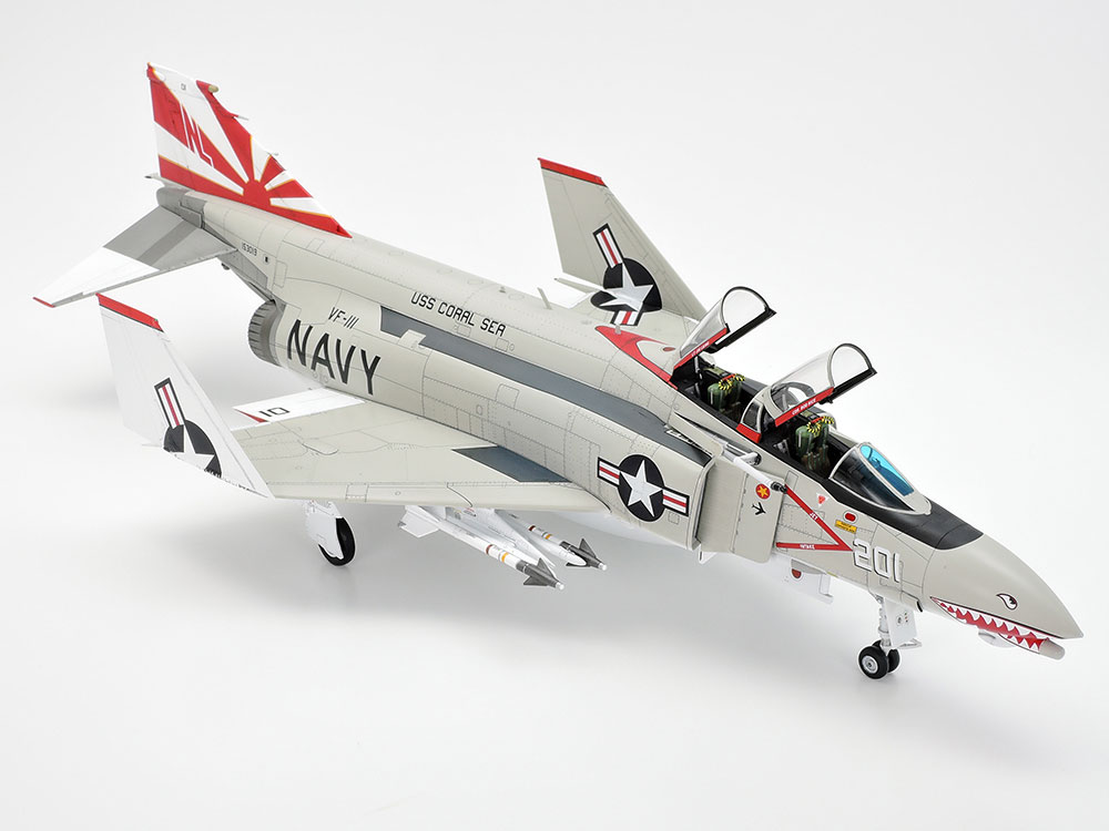 Tamiya 61121 McDonnell Douglas™ F-4B Phantom II™