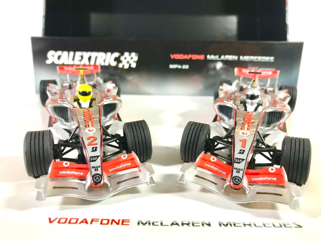 Scalextric Tecnitoys 6325 Pack McLaren Mercedes MP4/22 Vodafone